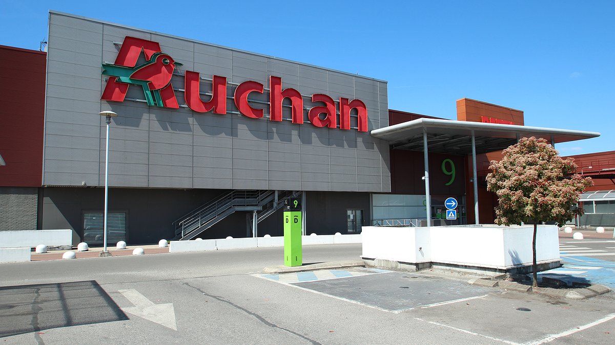 Illustration - Auchan : 2 400 postes supprimés